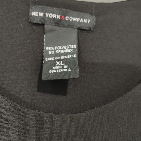 Dress - Picture 3 of 3